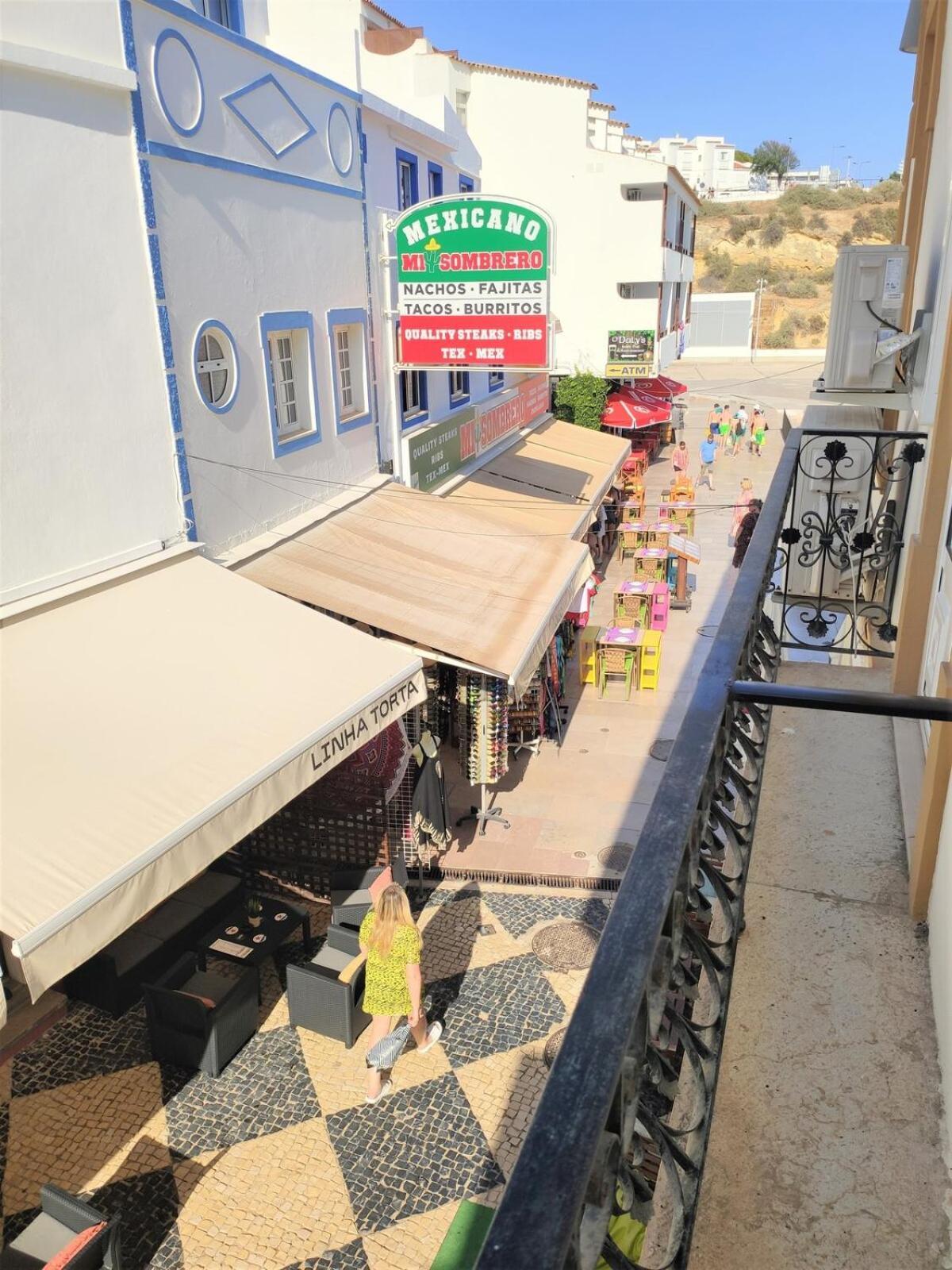 Down Town Beach House Албуфейра Екстериор снимка