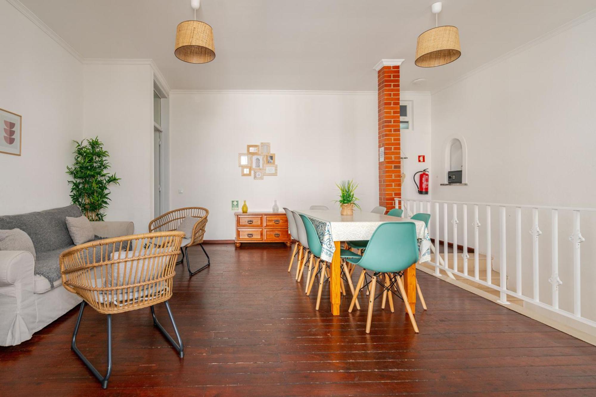 Down Town Beach House Албуфейра Екстериор снимка