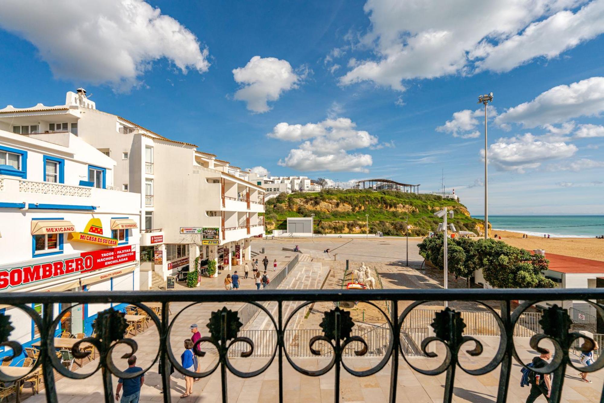 Down Town Beach House Албуфейра Екстериор снимка