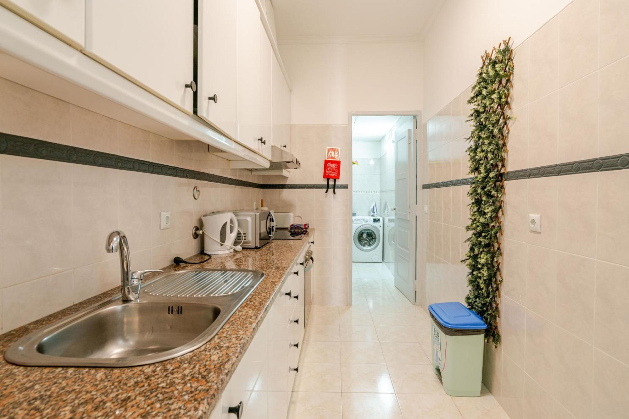 Down Town Beach House Албуфейра Екстериор снимка