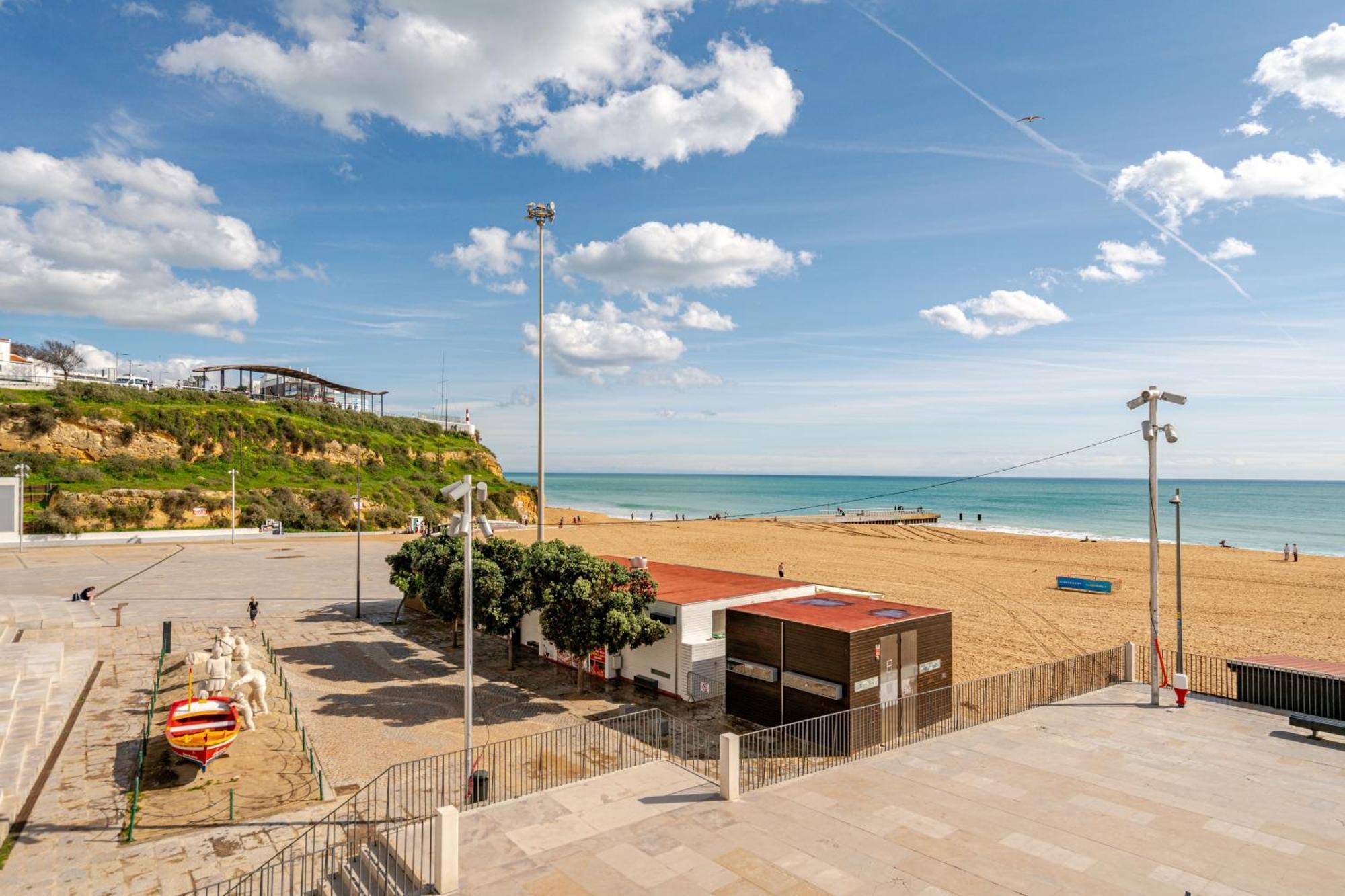 Down Town Beach House Албуфейра Екстериор снимка